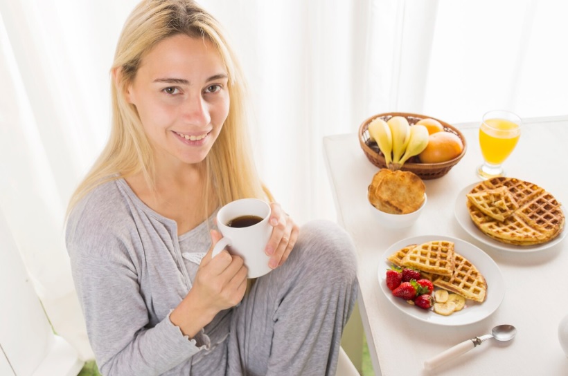 Was macht ein Sonntagsfrühstück wirklich kalorienreich